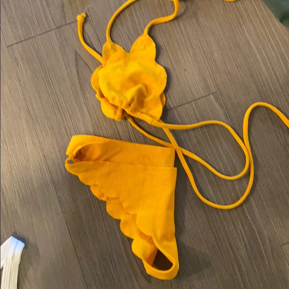 Small Bikini top / Medium bottom set